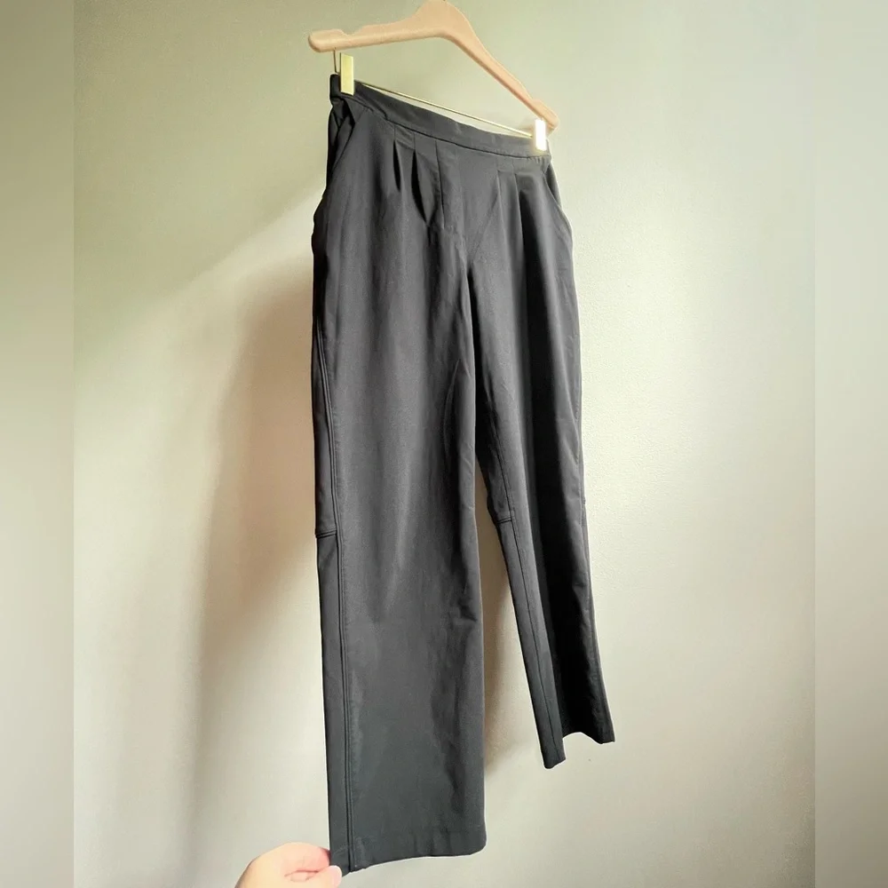 Lululemon Essential High Rise Trouser Black Size 6